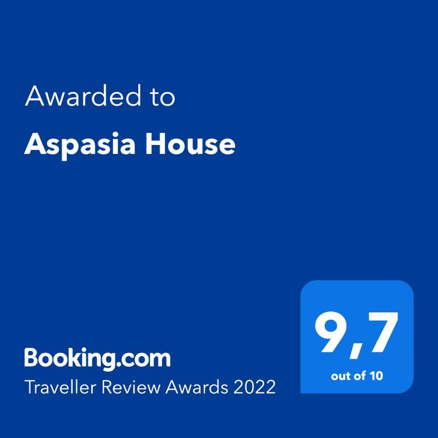 Aspasia House Oítilon Eksteriør bilde
