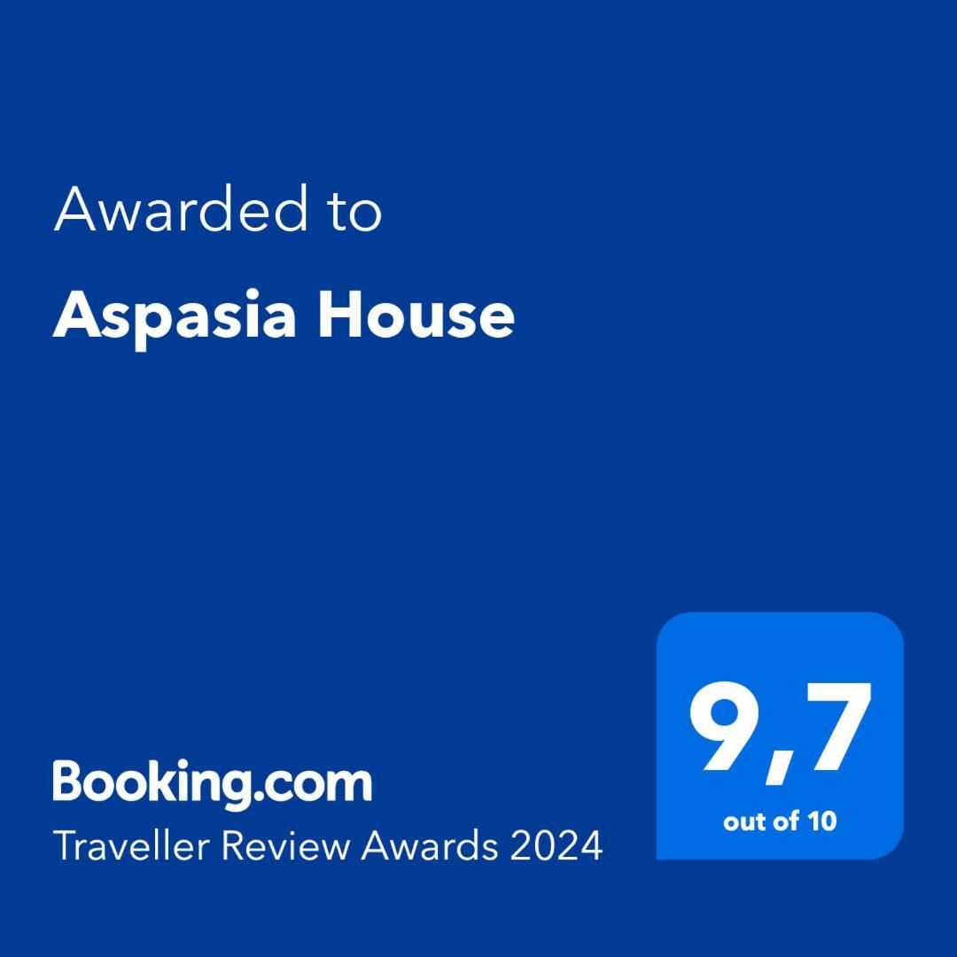 Aspasia House Oítilon Eksteriør bilde